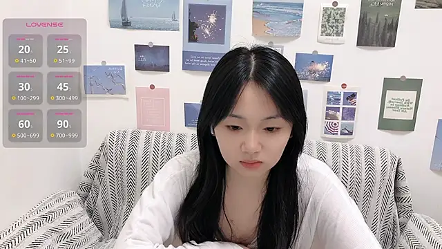 LiLiYbaby online show from September 13, 7:05 am