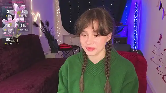 Emillias online show from March 4, 2:01 pm