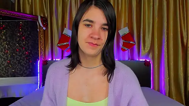  Polly Love  online show from December 14, 7:25 am