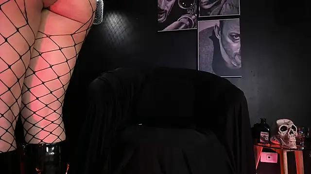 Agnes jones  online show from October 4, 10:47 pm