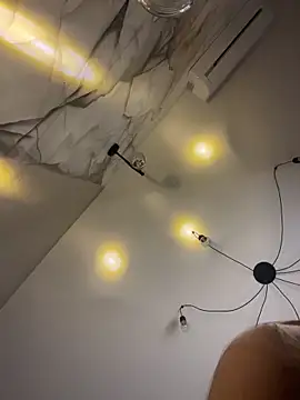 Holly Molii online show from March 19, 12:48 am