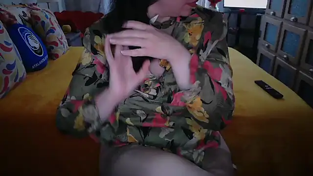 AlbaFerrettiii online show from May 22, 1:31 pm