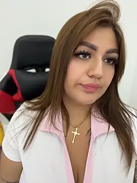 hannamour online show from May 23, 11:47 pm