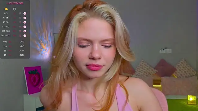 Red  Candy online show from November 12, 12:58 pm