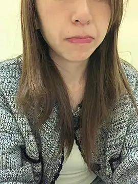 Aimeil online show from April 2, 1:41 pm