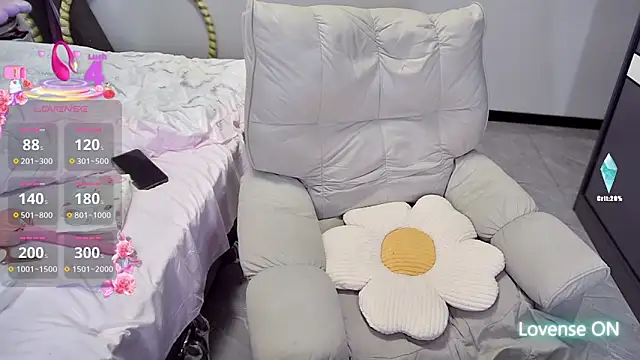 Feifei-cn online show from September 27, 1:40 pm