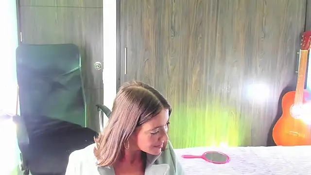 Liloo8923 online show from March 10, 2:26 am