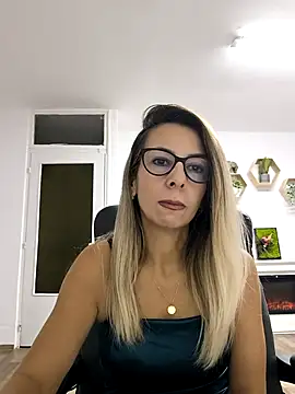 SukyGirl online show from October 8, 8:07 am