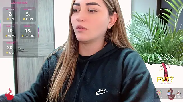 Lucia star   online show from October 31, 2:35 am