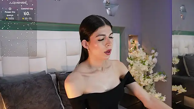 CuteAri online show from April 21, 8:05 pm