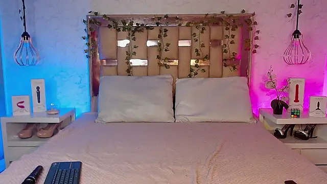 GigiVolkova online show from November 30, 4:16 am