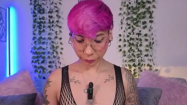 MiaMorgan  online show from March 20, 3:17 pm