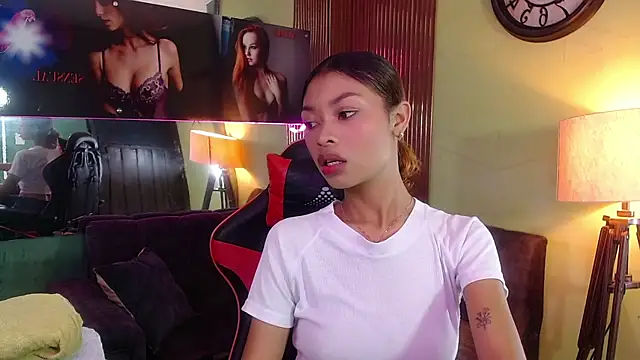 Perla prg online show from September 15, 8:27 pm