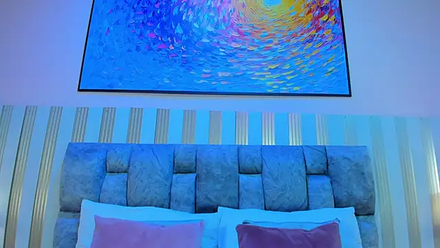 nova lane online show from December 4, 8:42 pm