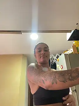 KatalinnaBrown online show from December 4, 5:03 pm