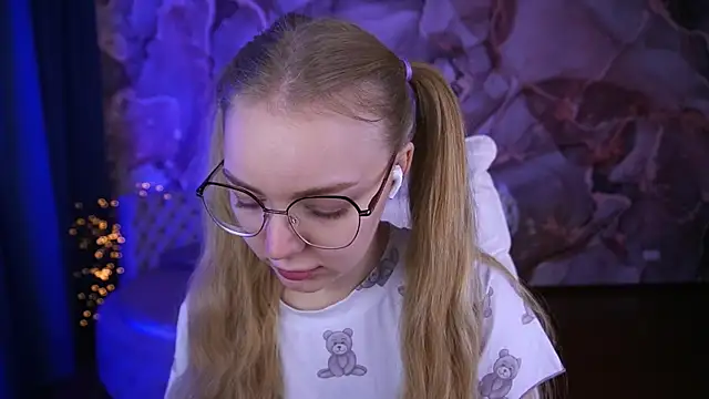 EmilySunshineS online show from October 20, 6:49 am