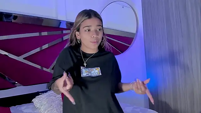 GiaFu online show from March 15, 5:15 pm