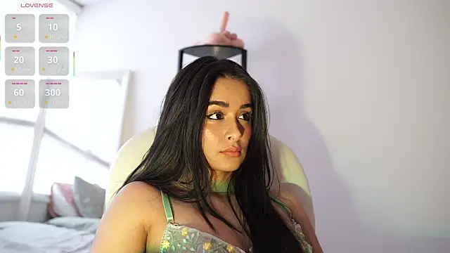 abigail adamss online show from April 11, 6:00 pm