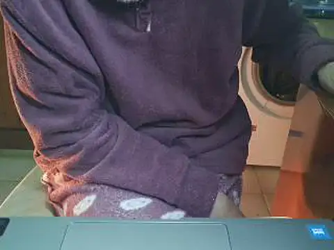 VeneRed online show from March 25, 8:45 pm