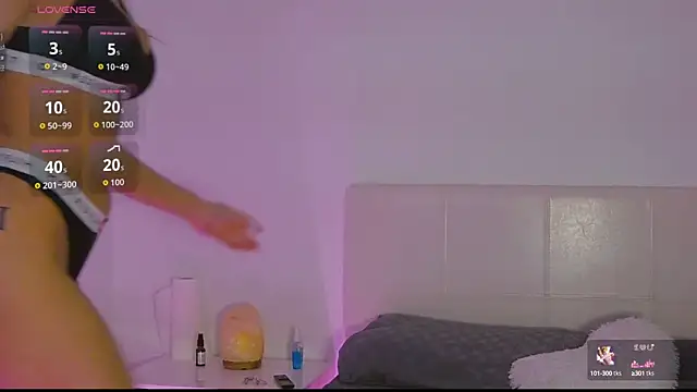 AllisonSky online show from September 19, 3:55 pm