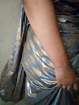 Hynahhh4u online show from September 24, 7:18 am