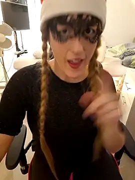 SexyLayla1 online show from December 21, 8:18 am