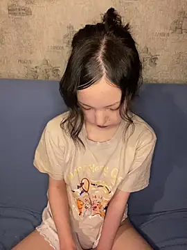 lalallalalaa- online show from November 22, 3:48 pm