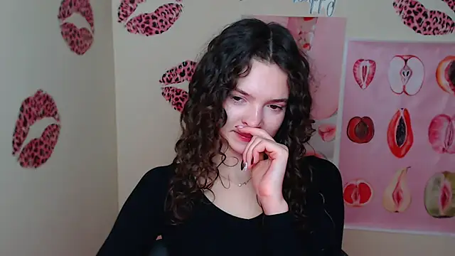  SusieSu  online show from January 6, 7:12 am