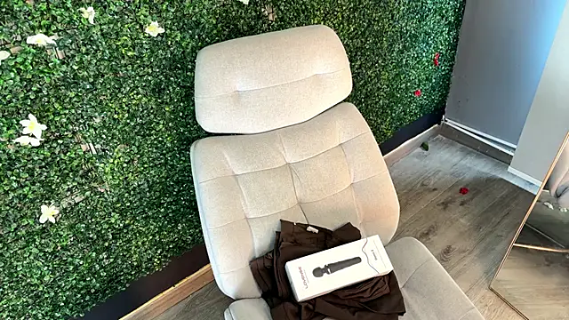 Cloe five online show from September 15, 7:32 pm