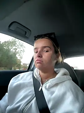 maisiesmithx online show from October 6, 5:29 pm