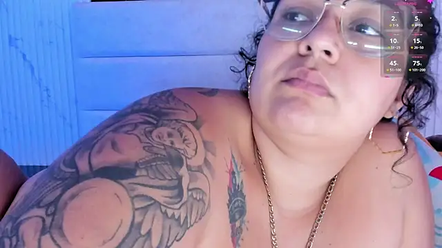 Reginavegaa online show from January 10, 6:23 pm