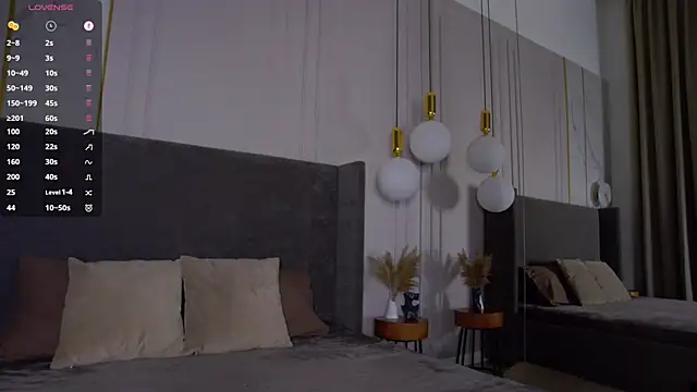 MichelleHaynes online show from December 3, 4:42 pm