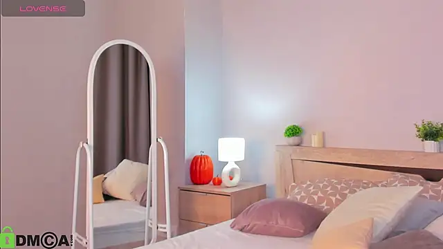 Cherry Price online show from December 14, 11:54 pm