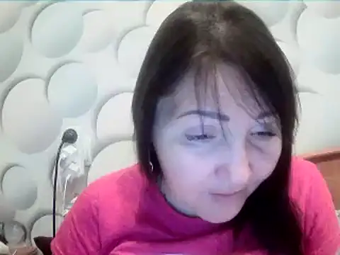 ClaireSunset online show from April 5, 6:40 pm