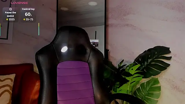 Belliinda 21 online show from March 20, 10:03 pm