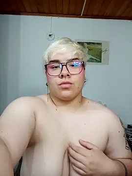 amalia love online show from September 25, 5:39 am