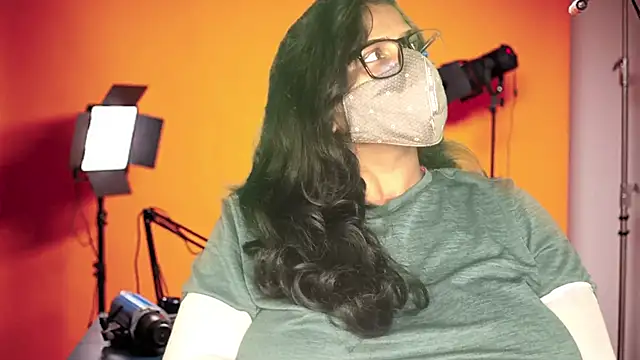 mamoni91 online show from November 12, 3:15 am