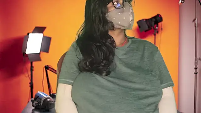 mamoni91 online show from November 26, 3:51 am