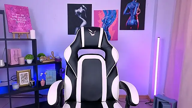 EmmaKeam online show from October 12, 5:54 am