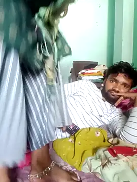 Surajpuja79 online show from February 20, 8:05 am