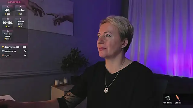 Nika Smit online show from October 4, 9:15 am