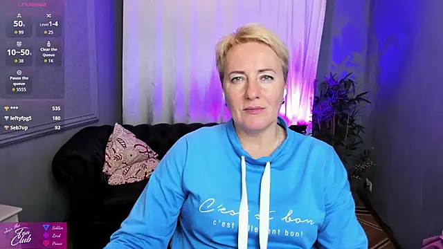 Nika Smit online show from September 13, 9:50 am