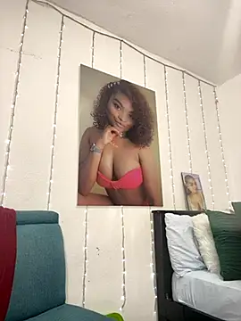 gianna smith online show from September 25, 10:07 pm