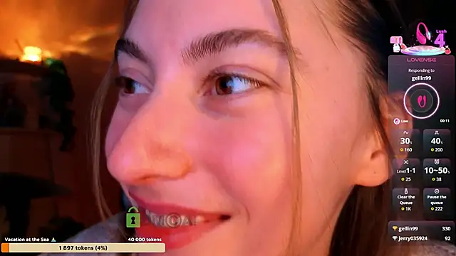 lady curls online show from April 15, 10:21 pm