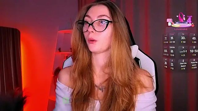 lady curls online show from February 24, 10:41 pm