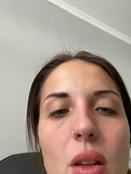 AmiLavs online show from September 25, 10:25 am