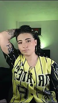 Pauilina online show from April 21, 9:22 pm