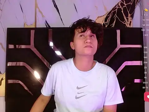 Im Milan Rs online show from October 2, 3:55 am