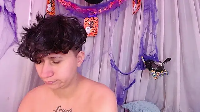 Im Milan Rs online show from October 21, 3:43 am