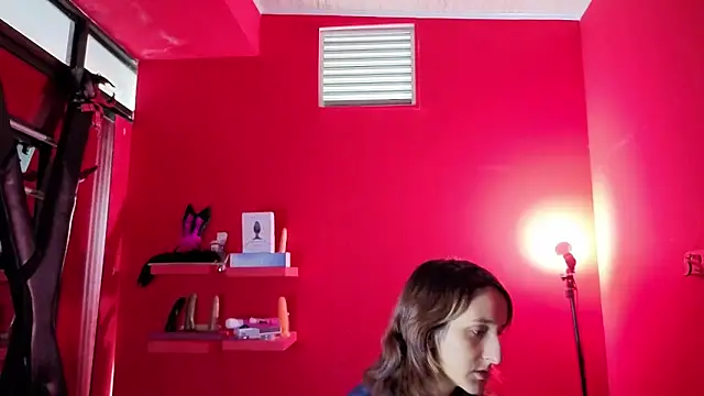 Ambar Roux  online show from February 6, 1:14 pm